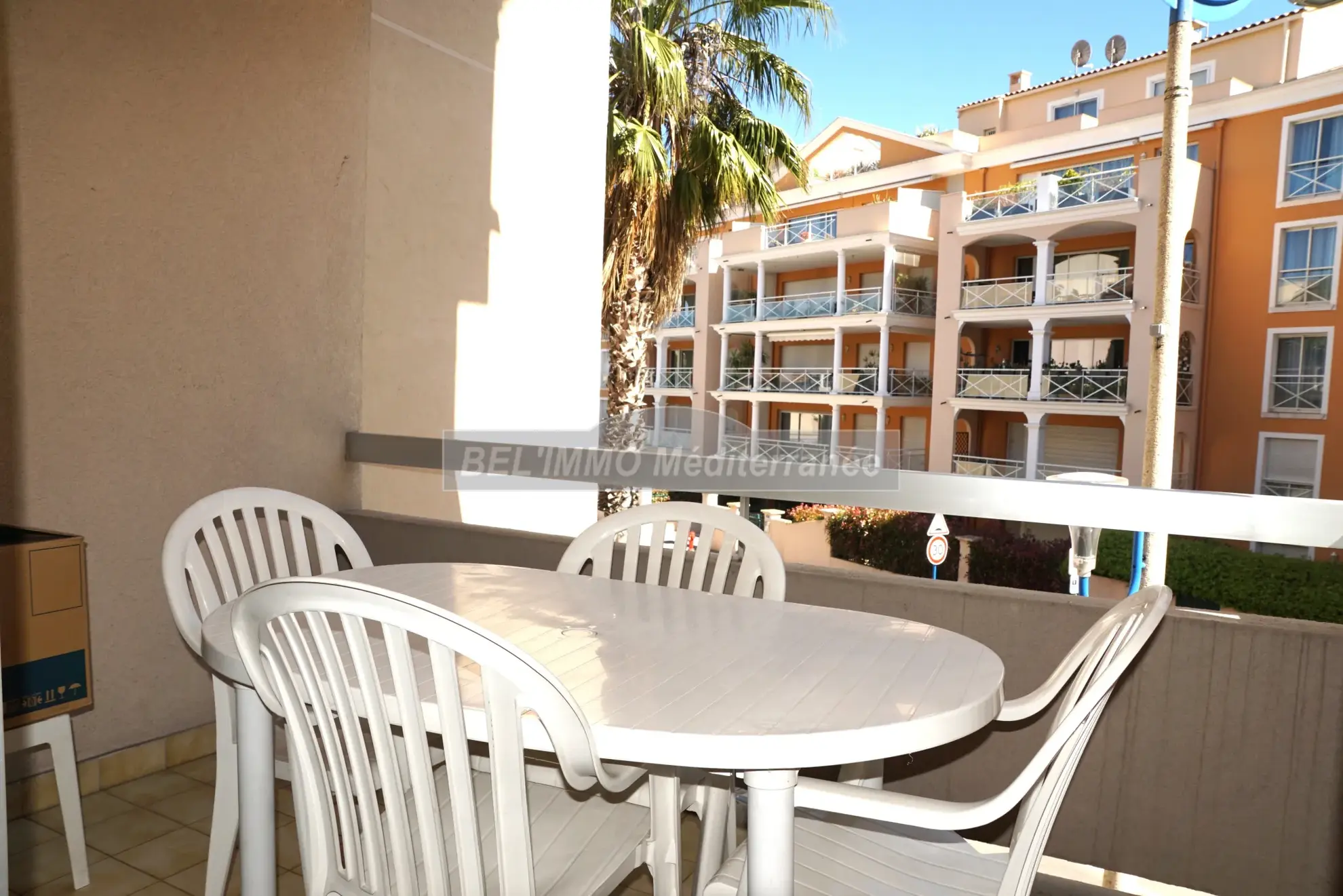 Appartement 3 pièces de 45 m² avec terrasse et garage à Cavalaire-sur-Mer 