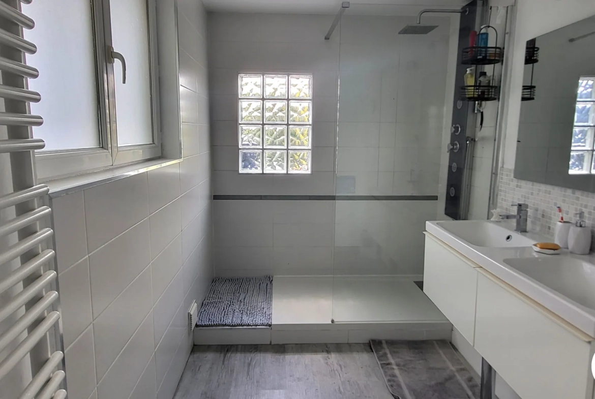 Maison 3 chambres avec jardin à Quesnoy-sur-Deûle - Excellente affaire immobilière 