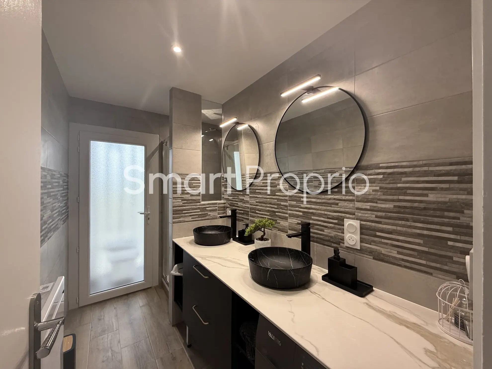 Appartement 3 Chambres Meublé à Carbon Blanc, Lumineux et Rénové 