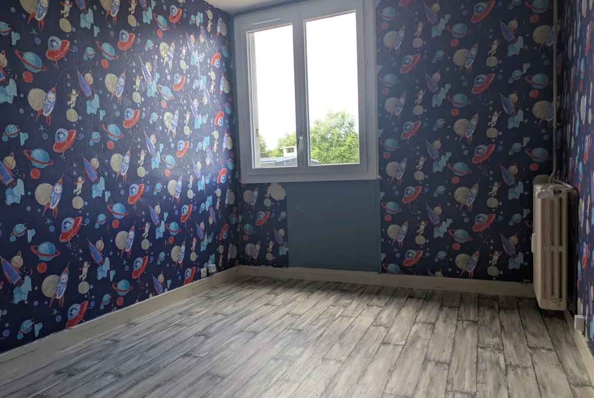 Appartement T3 avec balcon et cave en plein centre-ville de Nevers 