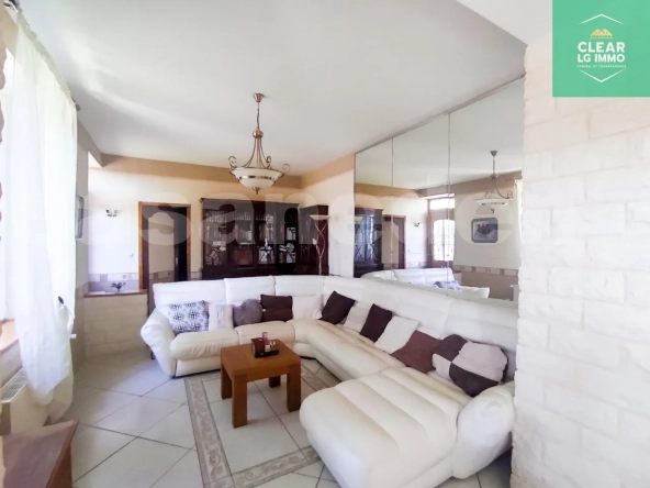 Maison rénovée de 170 m² à Saint Mihiel avec terrasse et confort moderne 