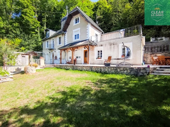 Maison rénovée de 170 m² à Saint Mihiel avec terrasse et confort moderne