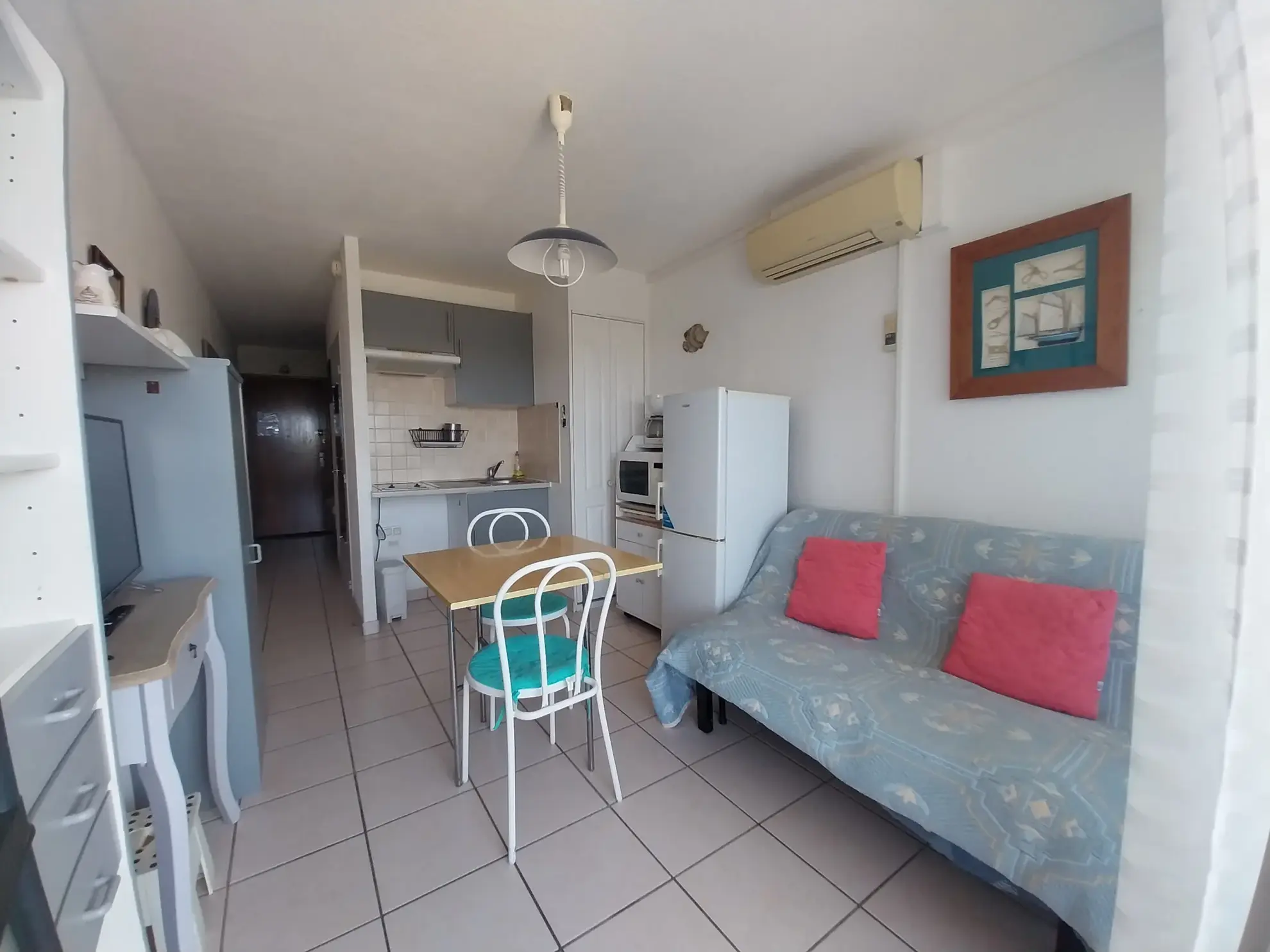 Appartement T1 avec balcon et vue sur le Parc de Balaruc-les-Bains 