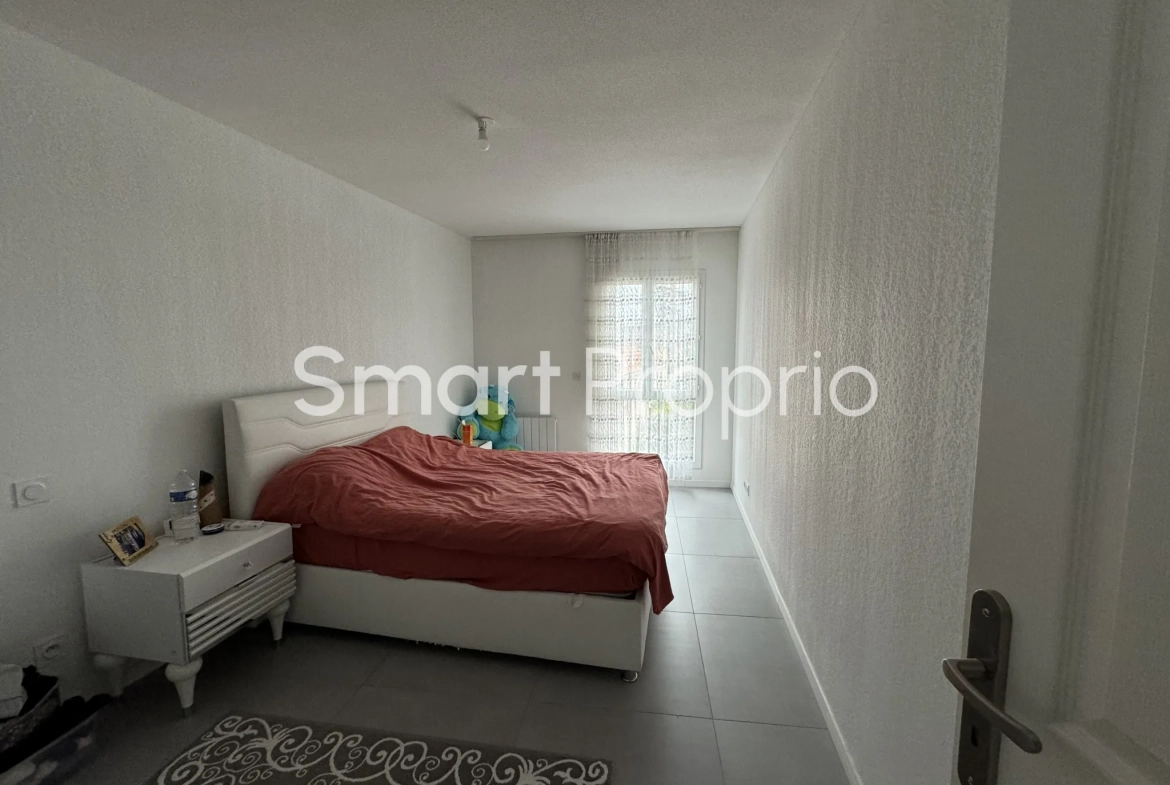 Bel appartement de 70 m² avec balcon et parking à Cenon 