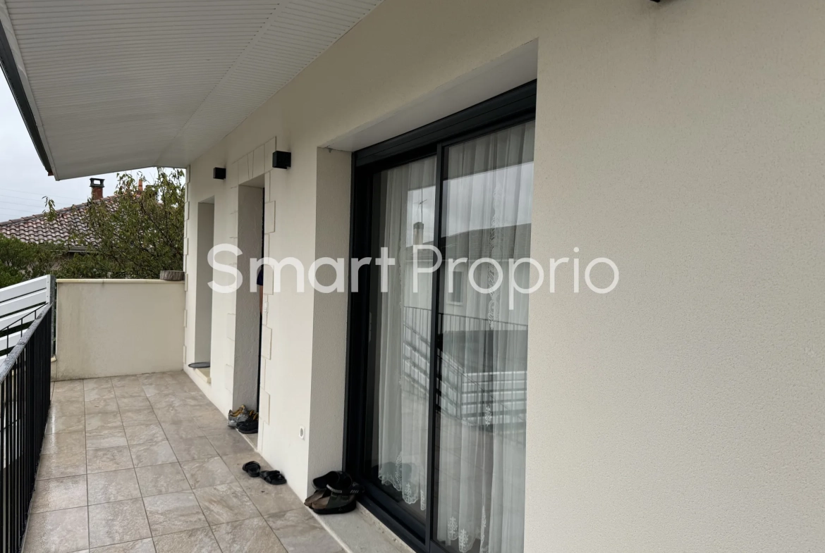 Bel appartement de 70 m² avec balcon et parking à Cenon 