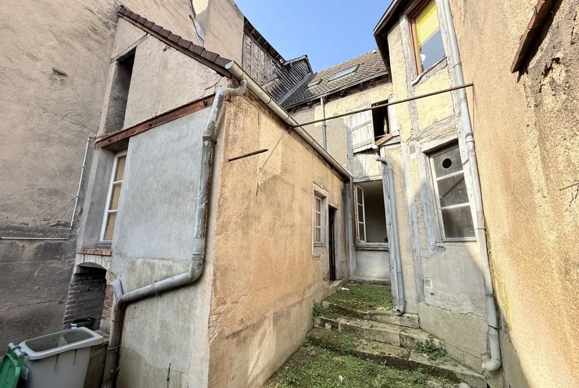 Immeuble à vendre à Vierzon centre-ville, idéal investissement locatif 