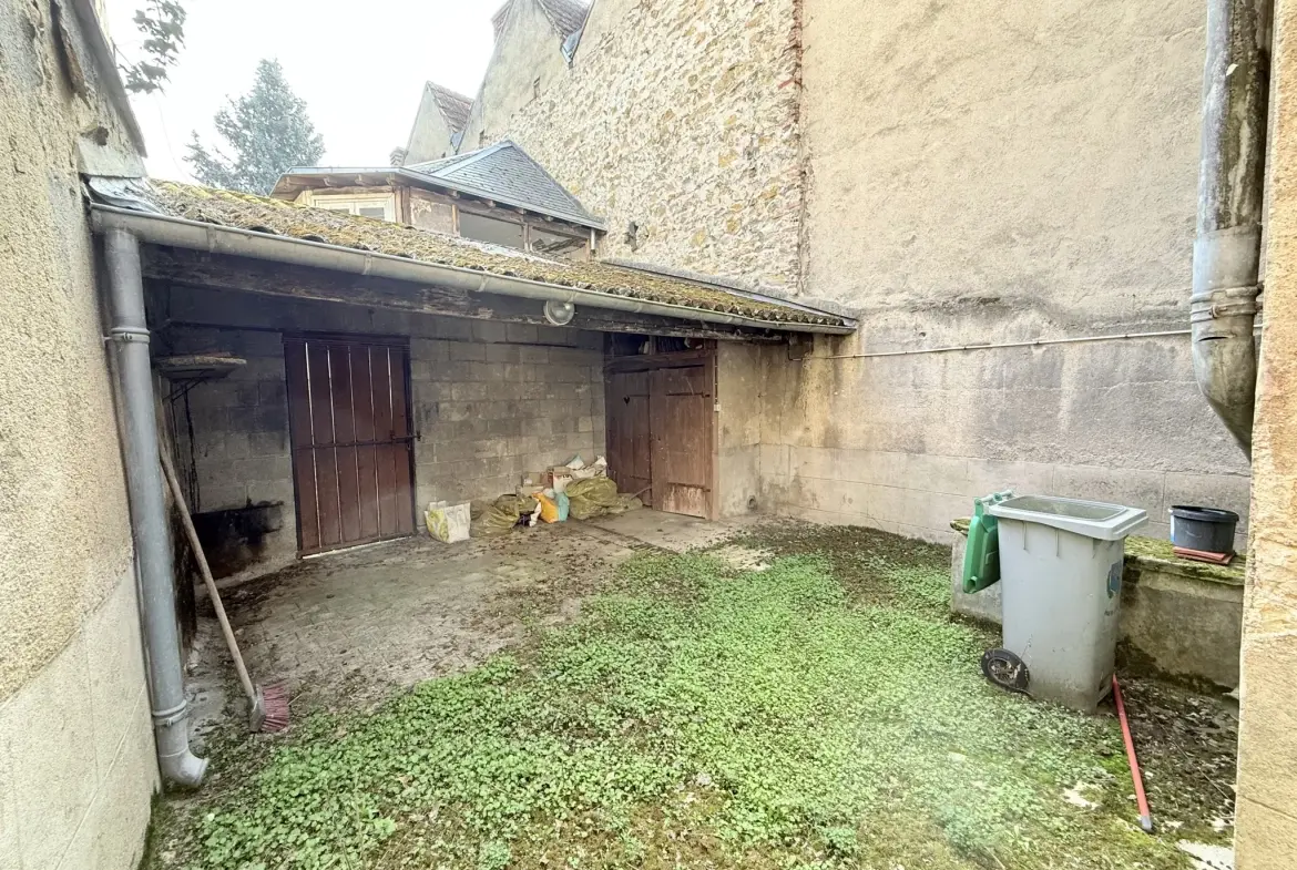 Immeuble à vendre à Vierzon centre-ville, idéal investissement locatif 