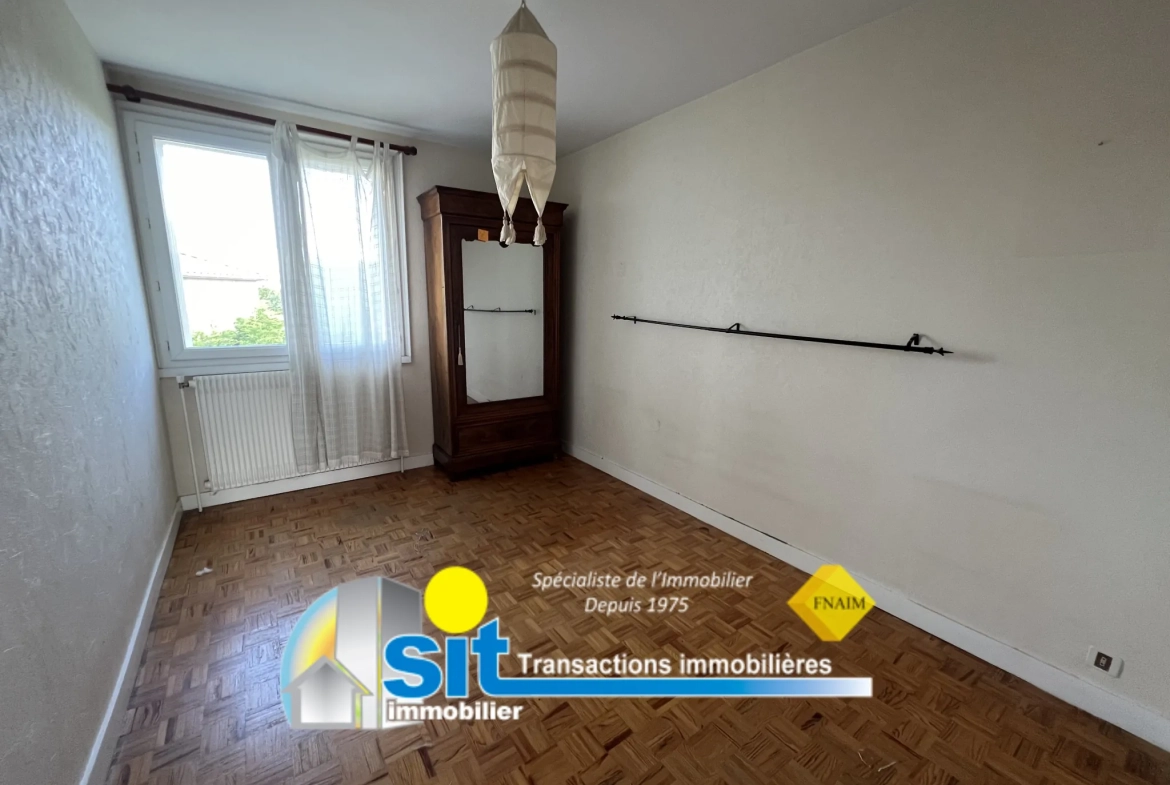 Appartement T4 avec cave et stationnement à Pont-Évêque (Vienne) 