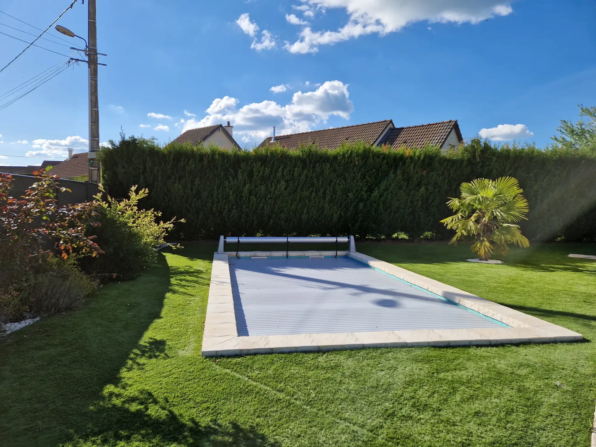 Maison avec piscine et jardin clos dans un village proche d'Autun 