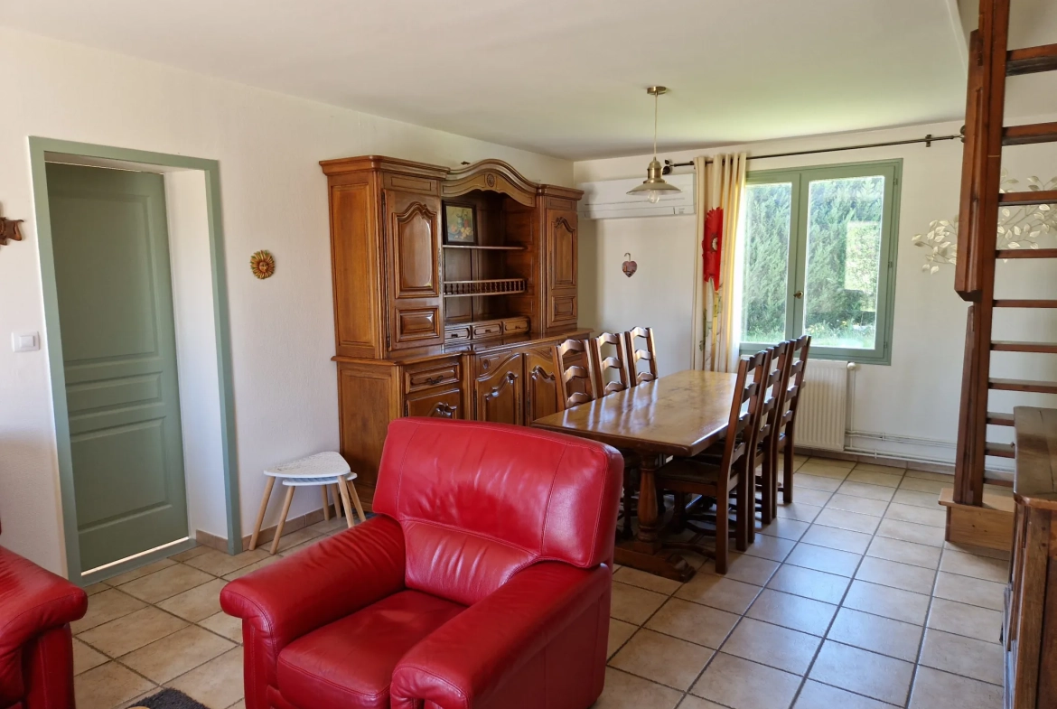 Maison avec piscine et jardin clos dans un village proche d'Autun 
