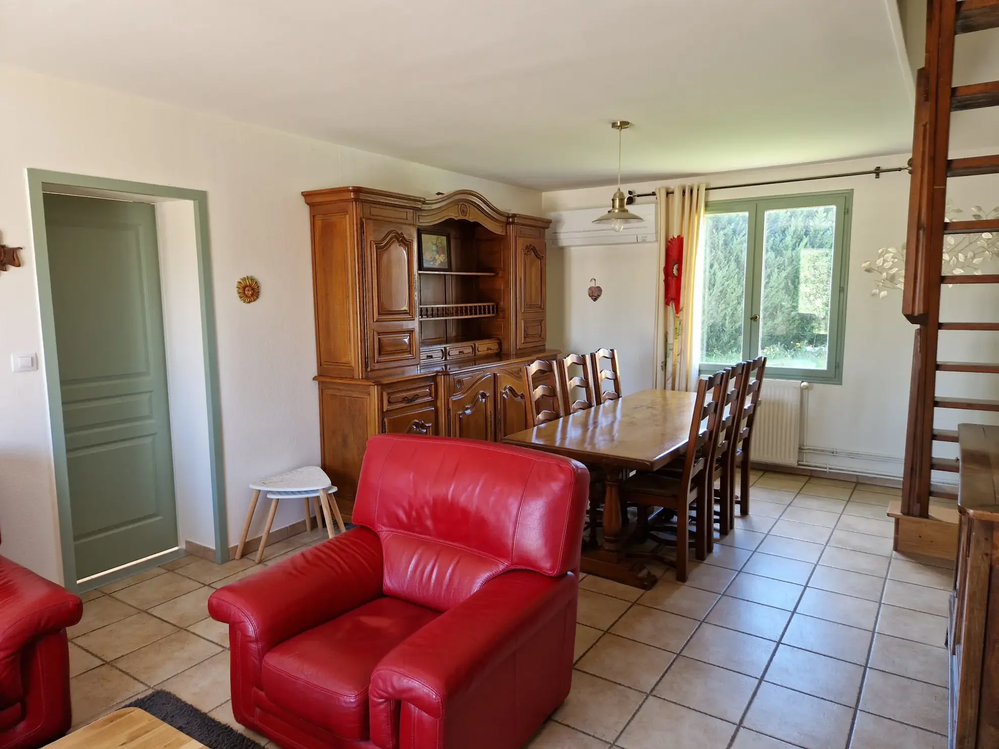 Maison avec piscine et jardin clos dans un village proche d'Autun 