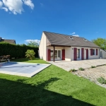 Maison avec piscine et jardin clos dans un village proche d'Autun