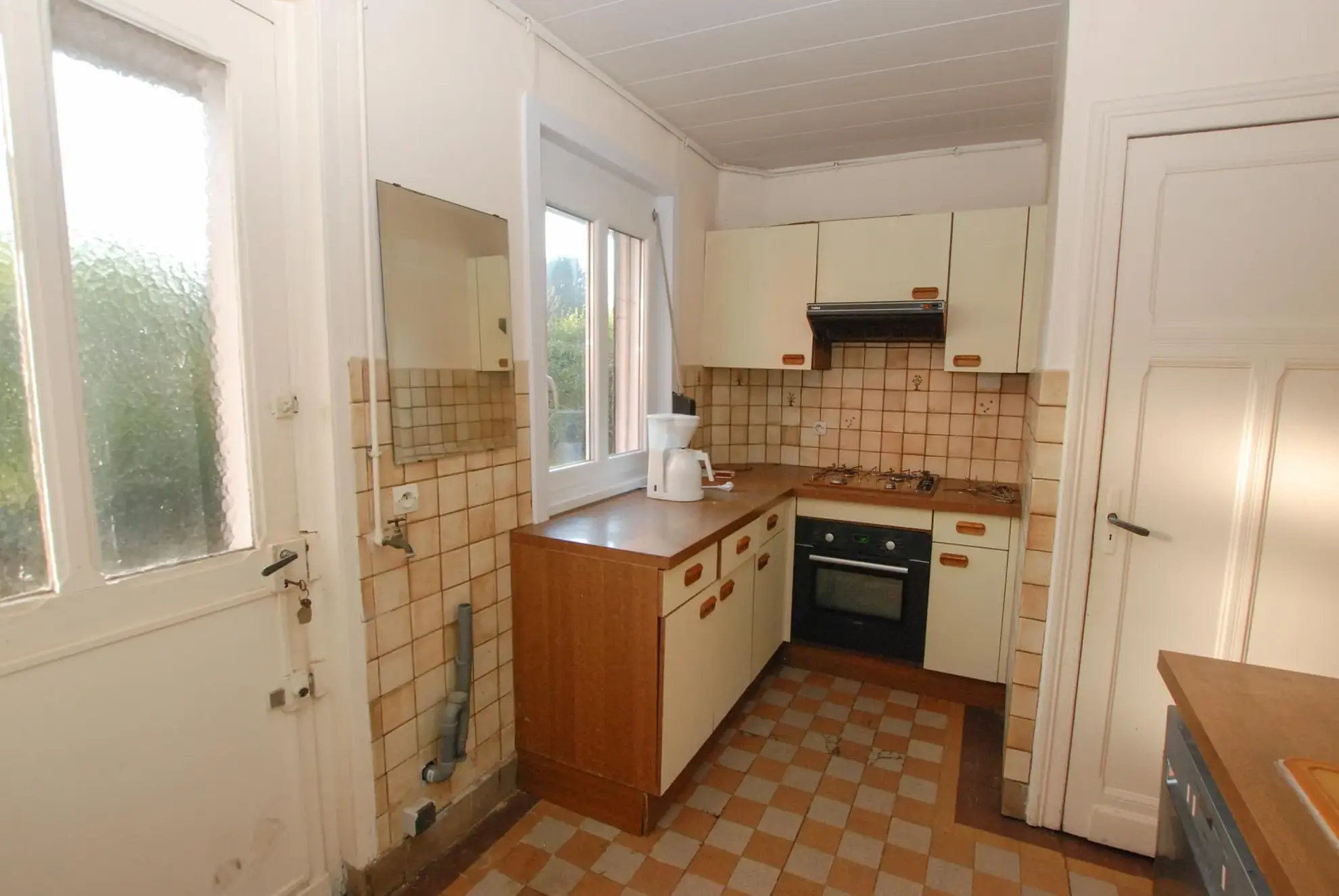 Maison de maître à Jeumont de 125 m² avec 4 chambres et grand terrain arboré 