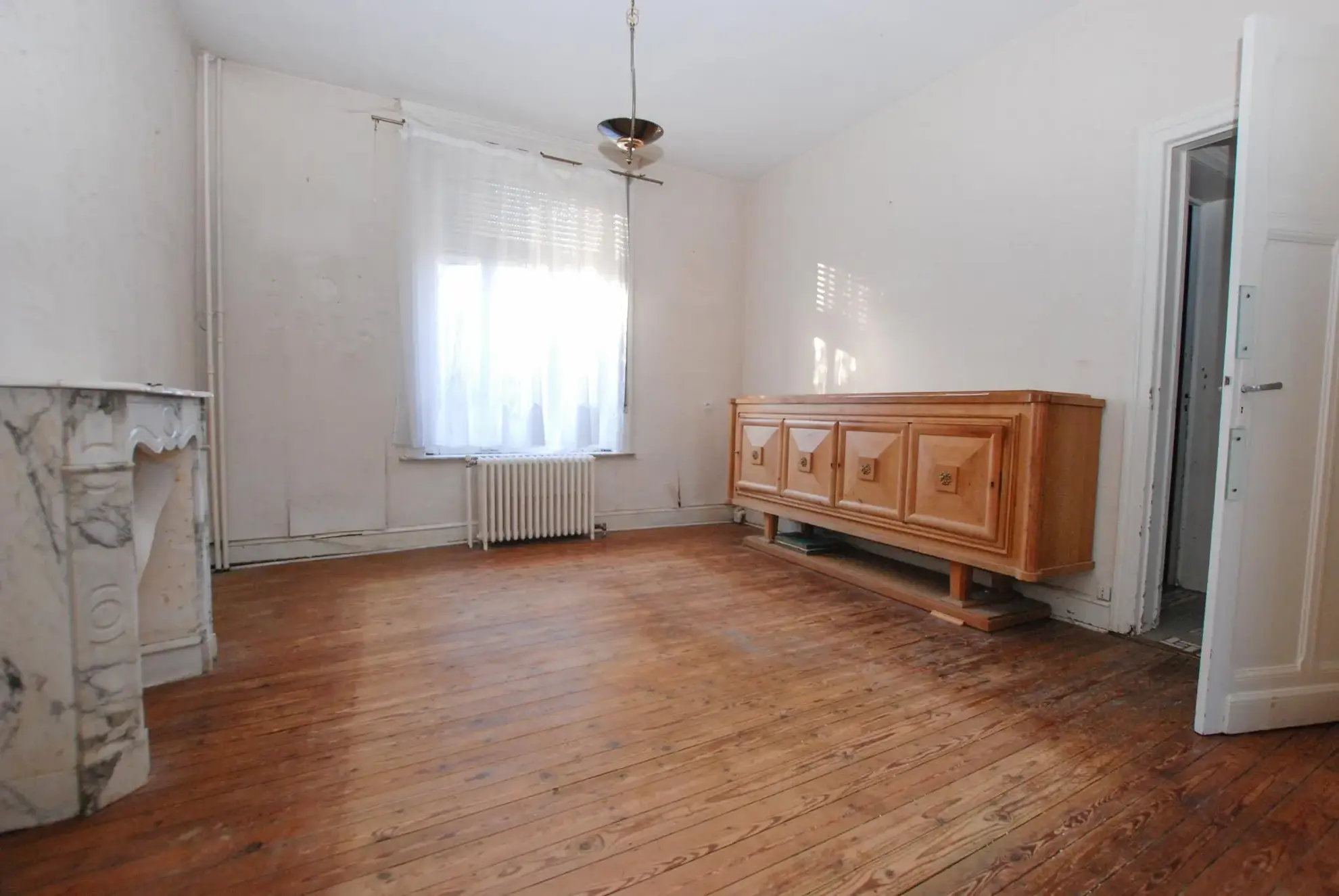 Maison de maître à Jeumont de 125 m² avec 4 chambres et grand terrain arboré 