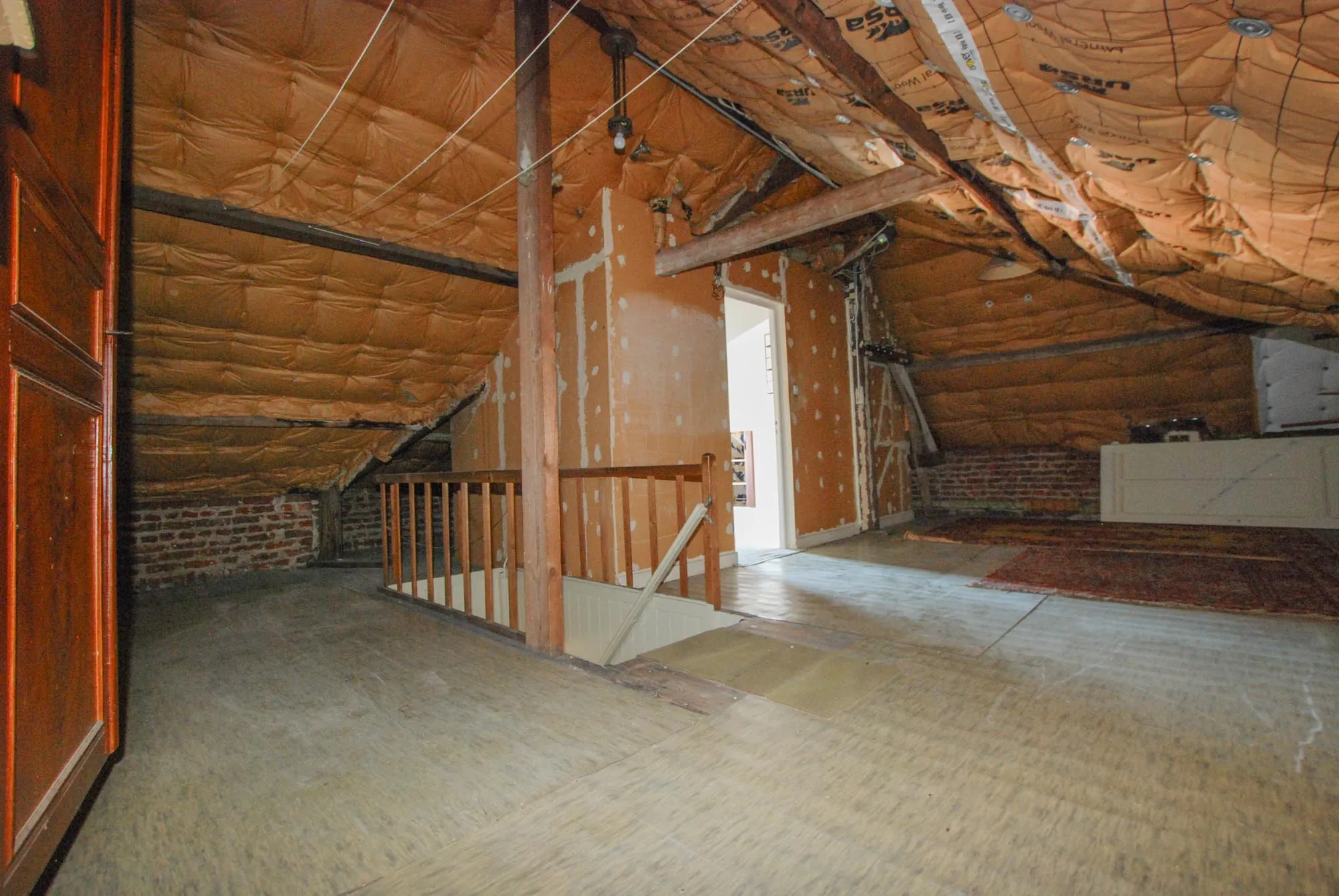 Maison de maître à Jeumont de 125 m² avec 4 chambres et grand terrain arboré 