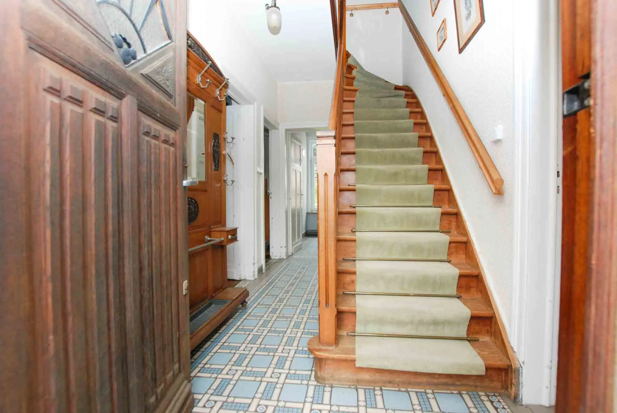 Maison de maître à Jeumont de 125 m² avec 4 chambres et grand terrain arboré 