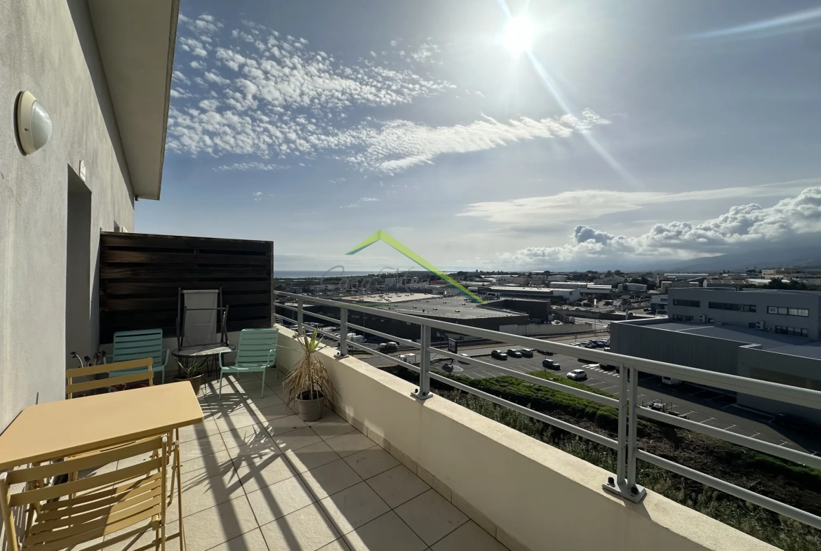 Appartement T2 avec terrasse et parking à Bastia Sud 