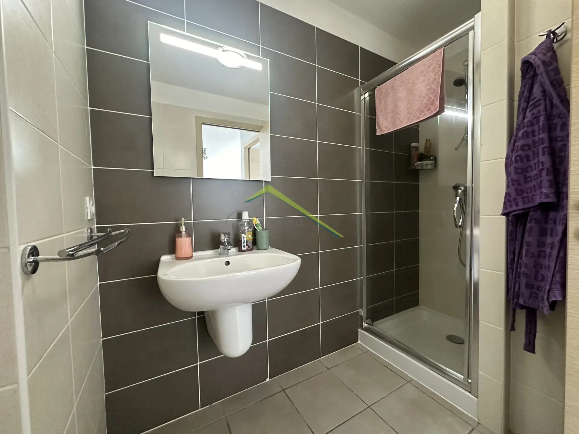 Appartement T2 avec terrasse et parking à Bastia Sud 