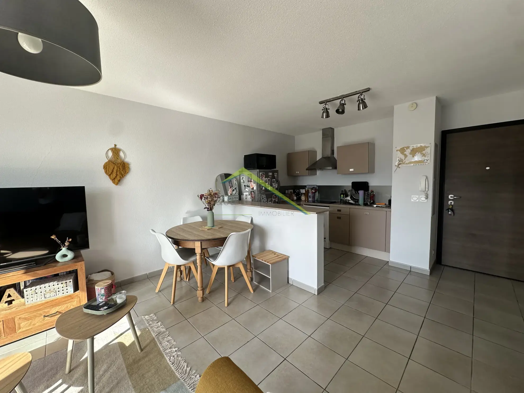 Appartement T2 avec terrasse et parking à Bastia Sud 