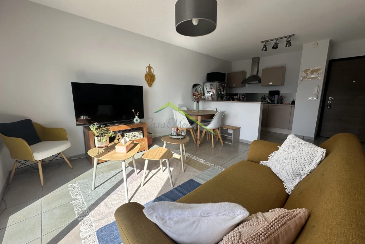 Appartement T2 avec terrasse et parking à Bastia Sud 