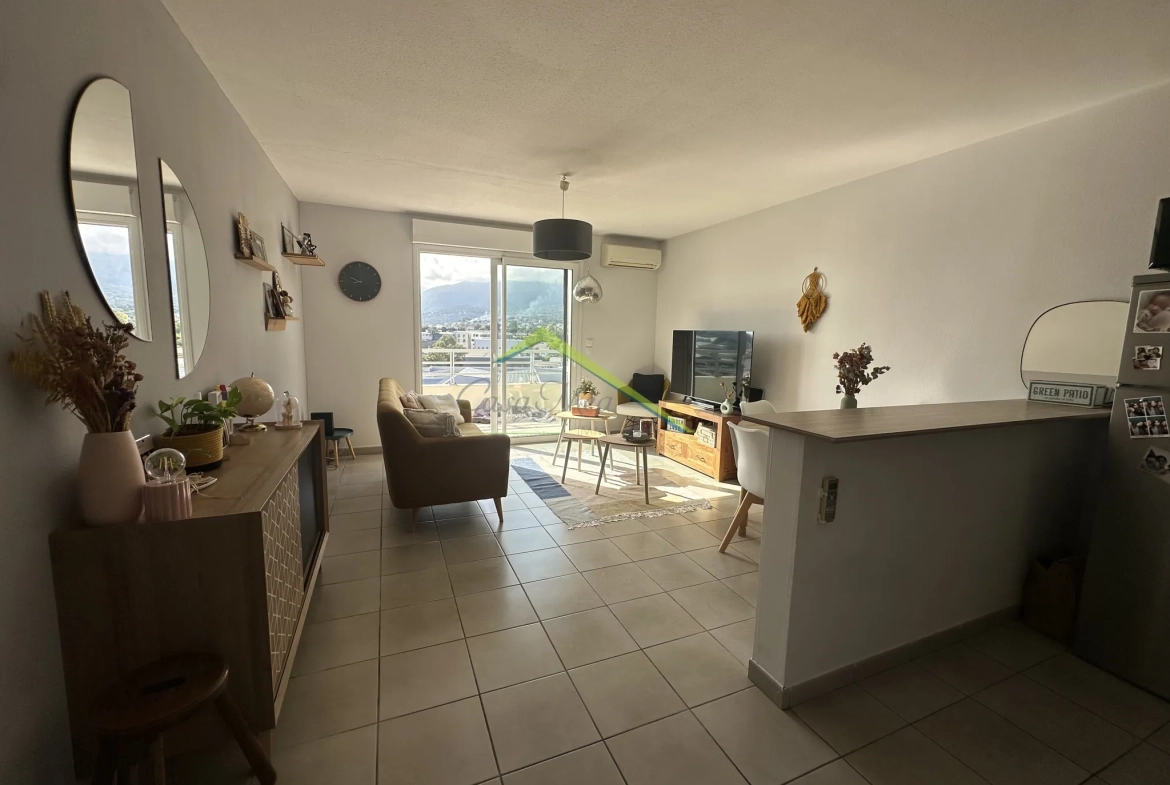 Appartement T2 avec terrasse et parking à Bastia Sud 