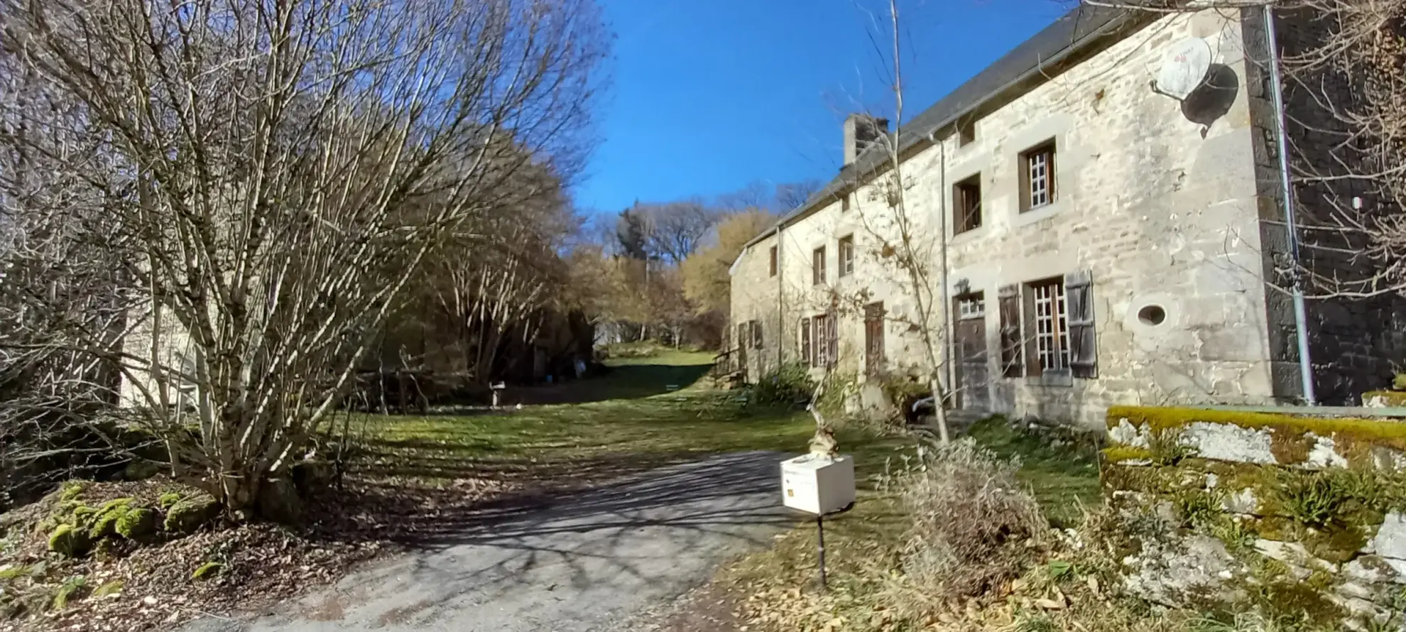 Fermette de 155 m² avec terrain et dépendances dans le Limousin 