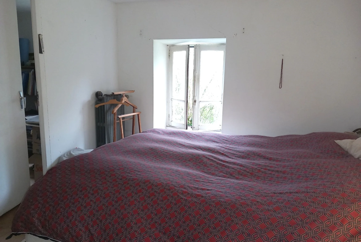 Fermette de 155 m² avec terrain et dépendances dans le Limousin 