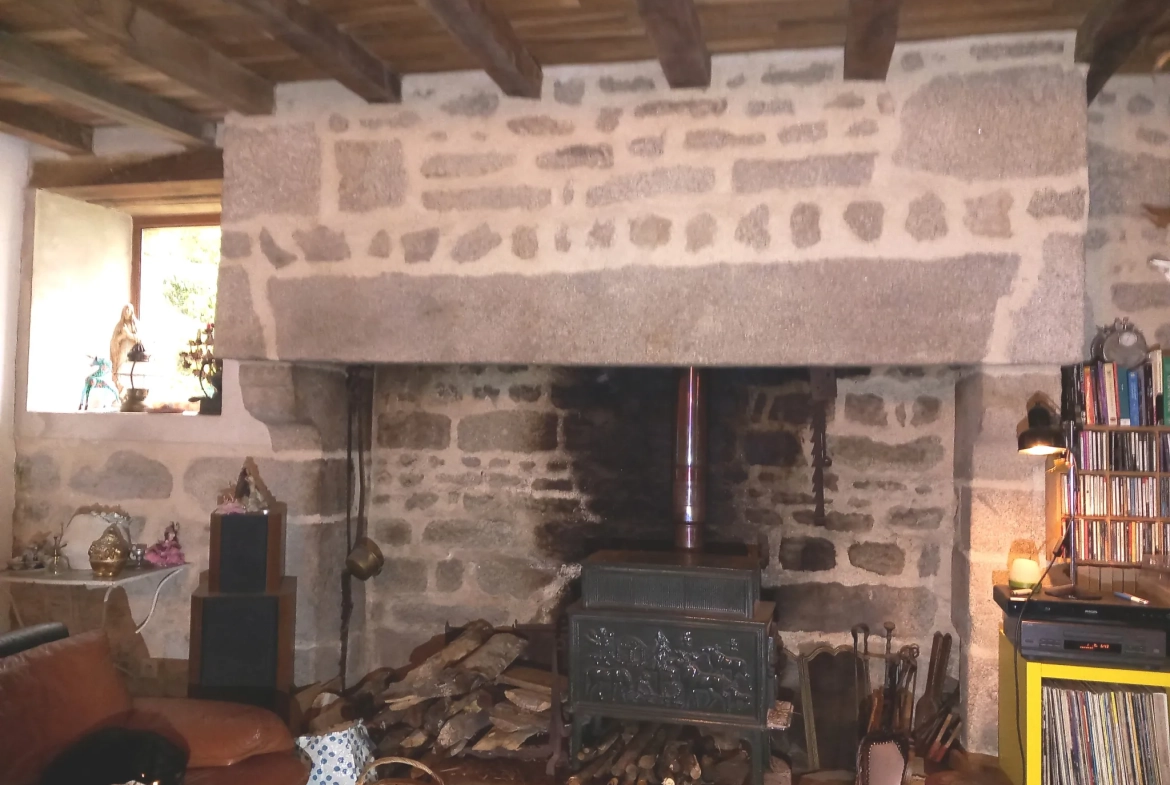Fermette de 155 m² avec terrain et dépendances dans le Limousin 
