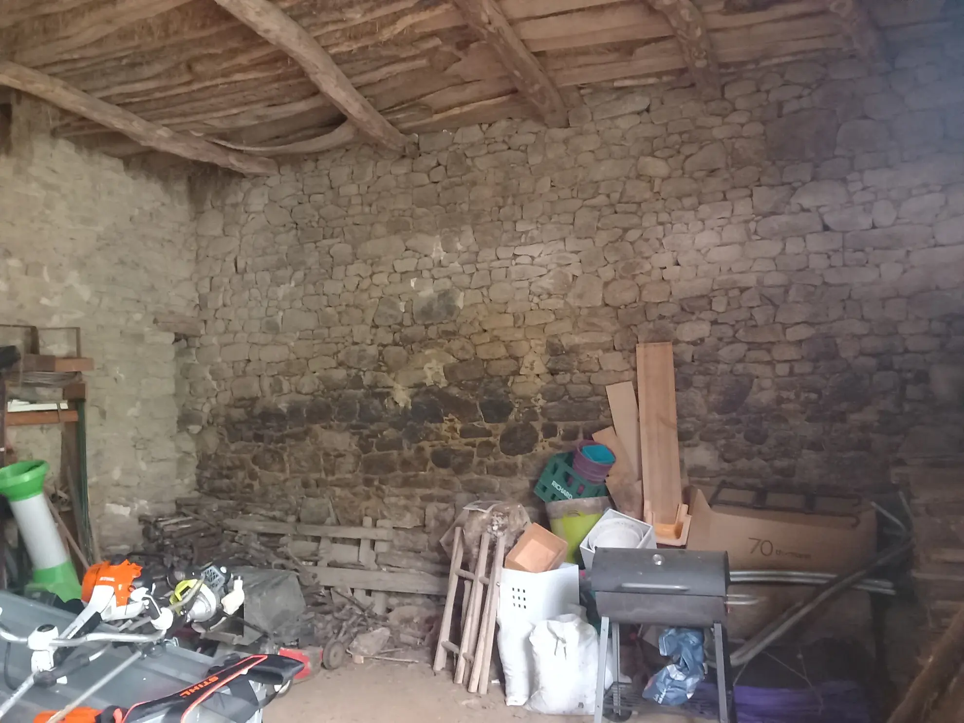 Fermette de 155 m² avec terrain et dépendances dans le Limousin 