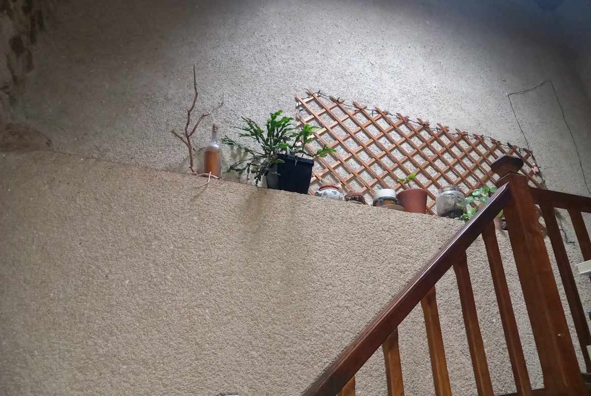 Fermette de 155 m² avec terrain et dépendances dans le Limousin 