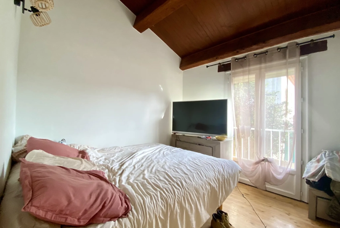 Opportunité d'investissement immobilier à Vias avec 3 appartements loués 