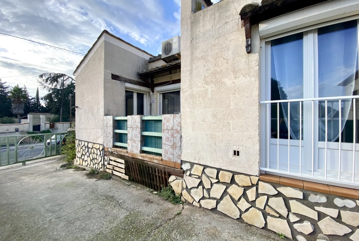 Opportunité d'investissement immobilier à Vias avec 3 appartements loués 