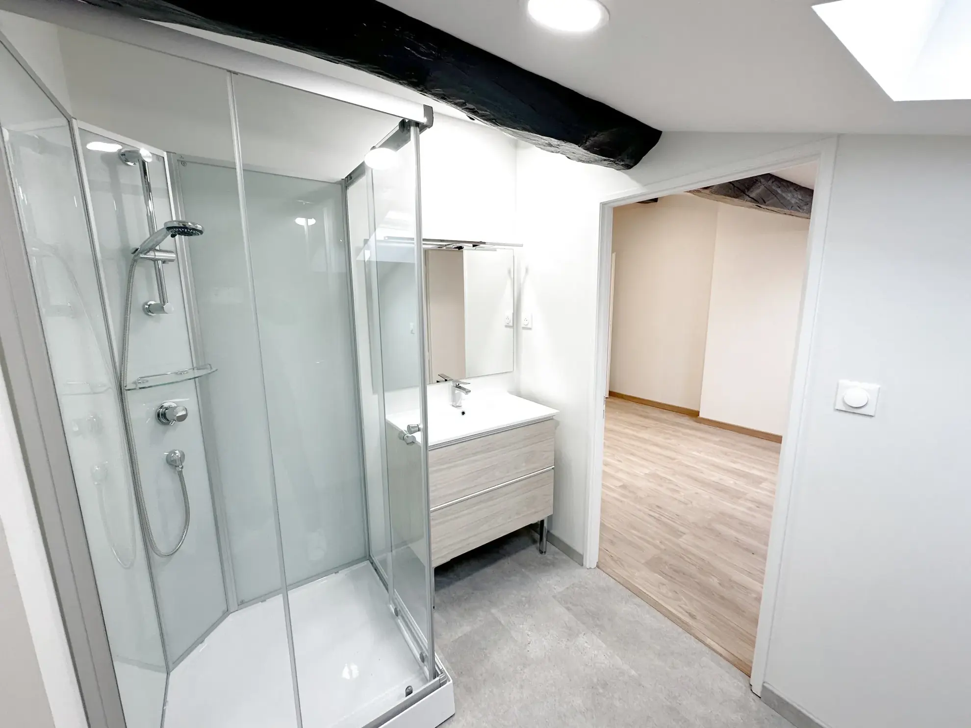 Appartement T2 rénové au centre-ville de Marmande avec box 
