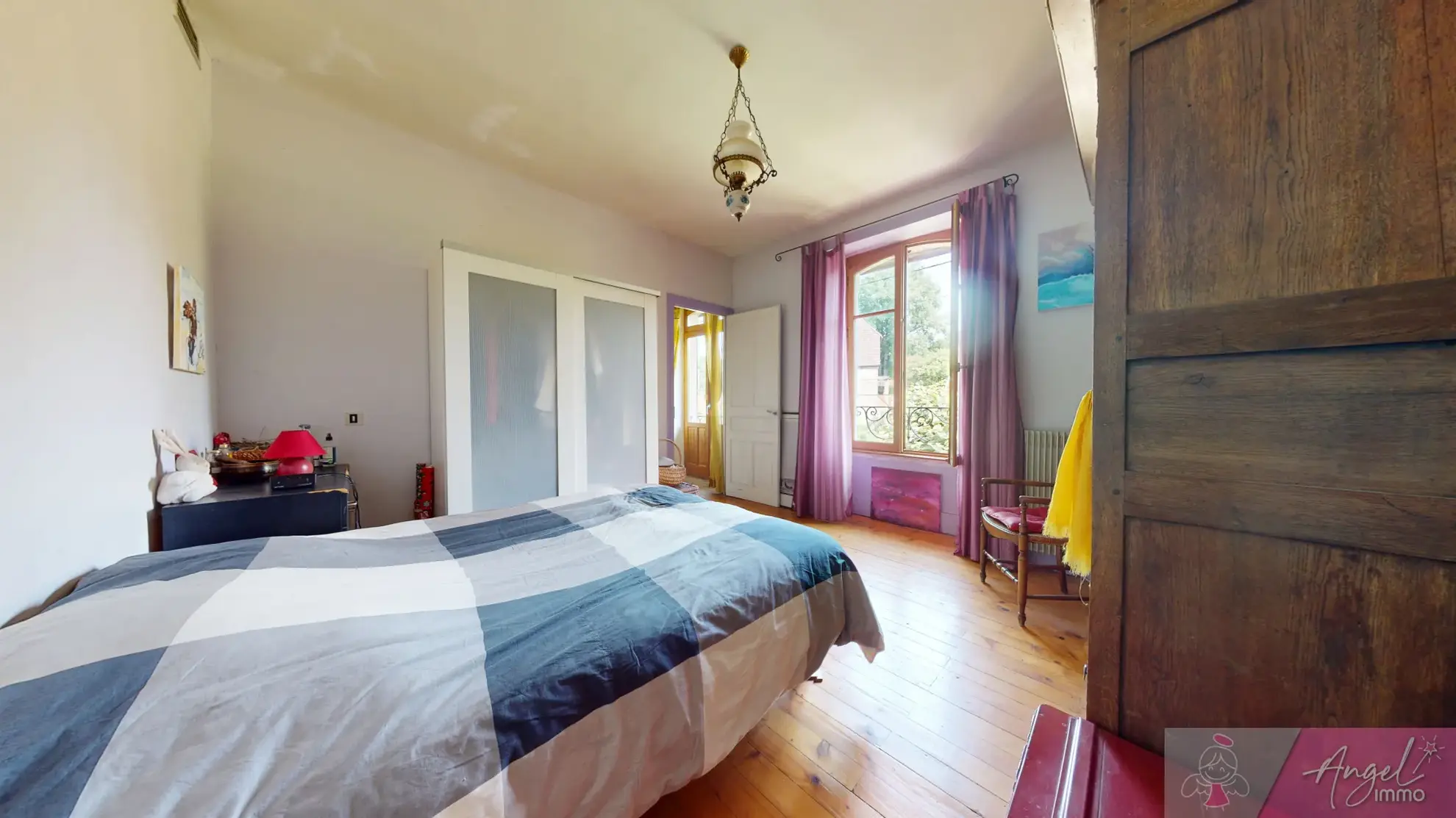 Maison en pierre à Gendrey avec jardin et potentiel d'aménagement 