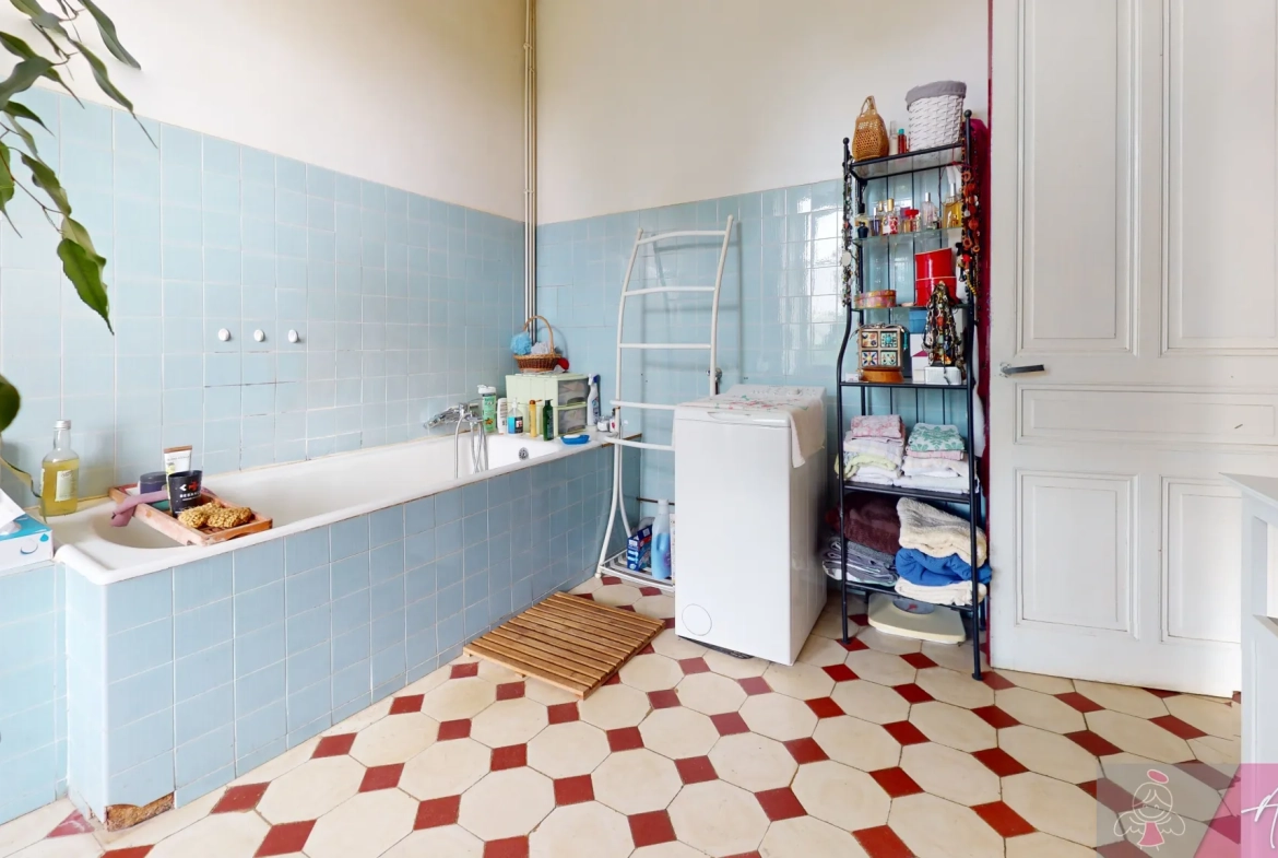 Maison en pierre à Gendrey avec jardin et potentiel d'aménagement 