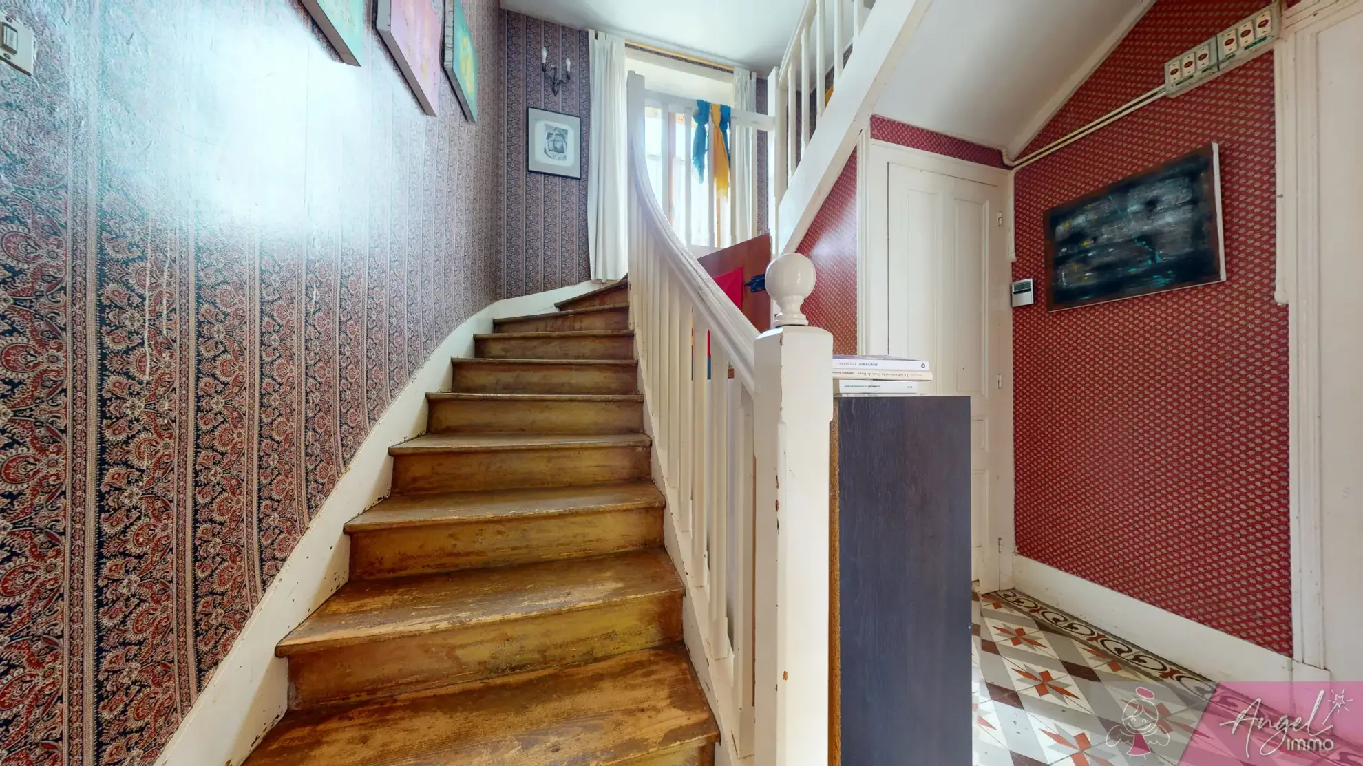 Maison en pierre à Gendrey avec jardin et potentiel d'aménagement 