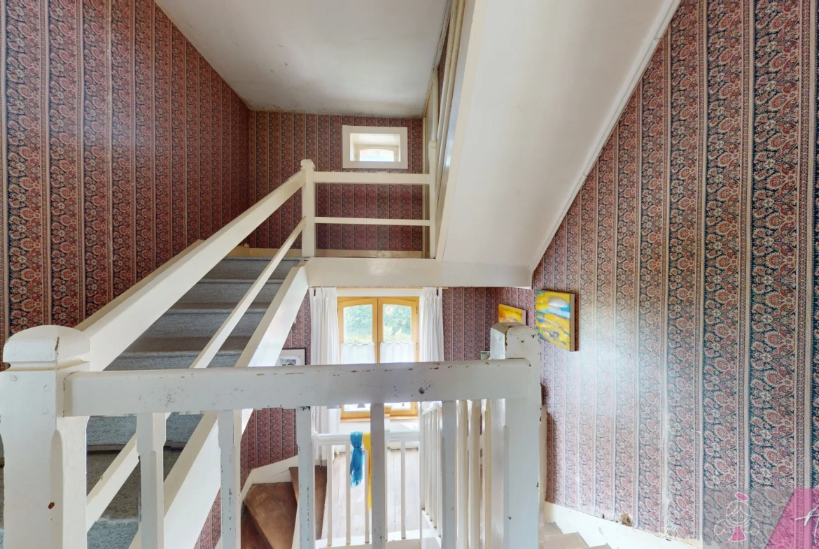 Maison en pierre à Gendrey avec jardin et potentiel d'aménagement 