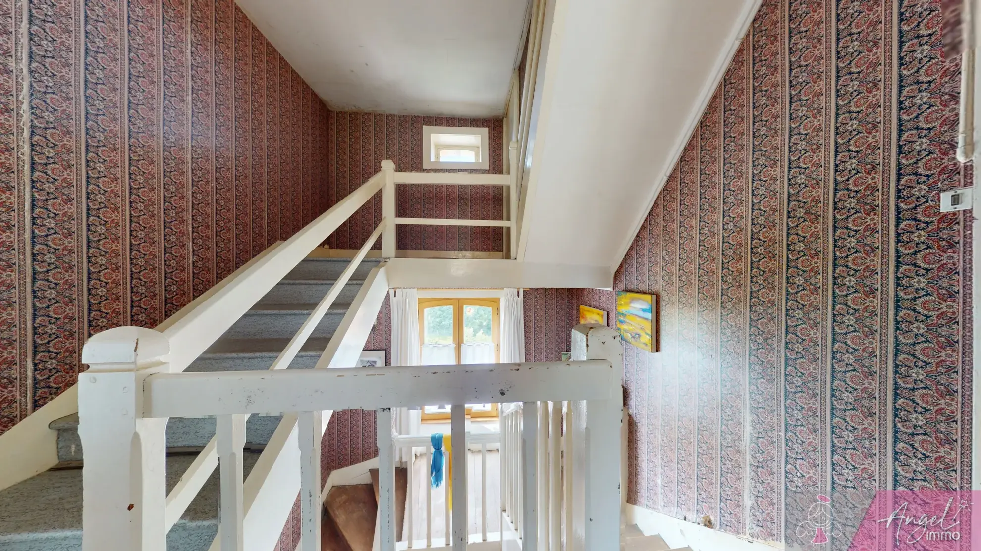 Maison en pierre à Gendrey avec jardin et potentiel d'aménagement 