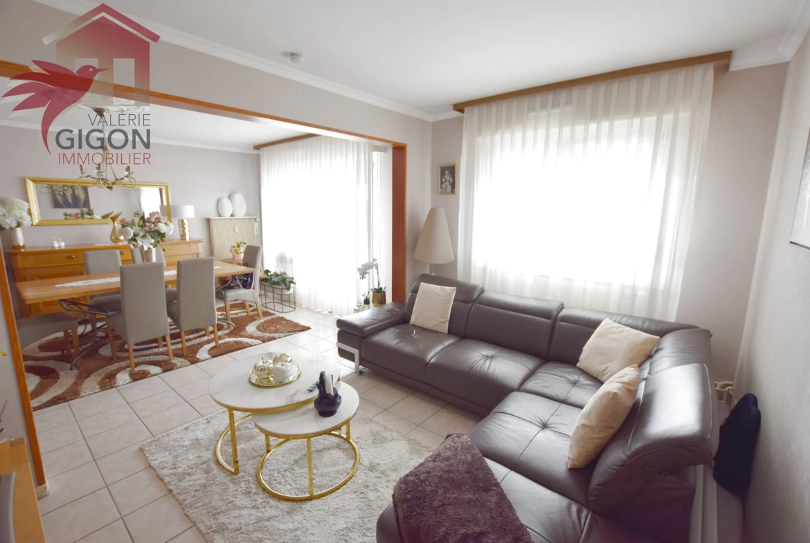 Superbe appartement F5 rénové avec balcon et garage à Montbéliard 