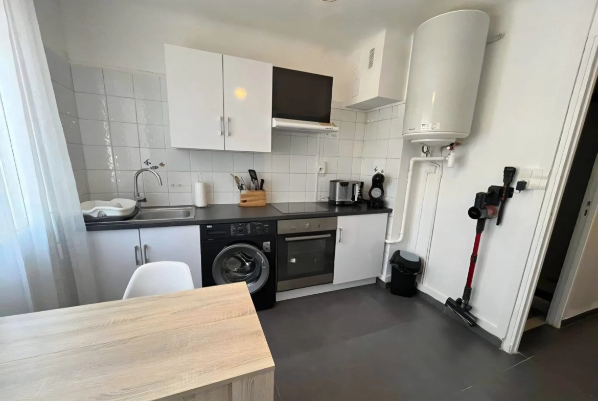 Appartement T1 à Port-de-Bouc en bon état, idéal investisseur ou premier achat 