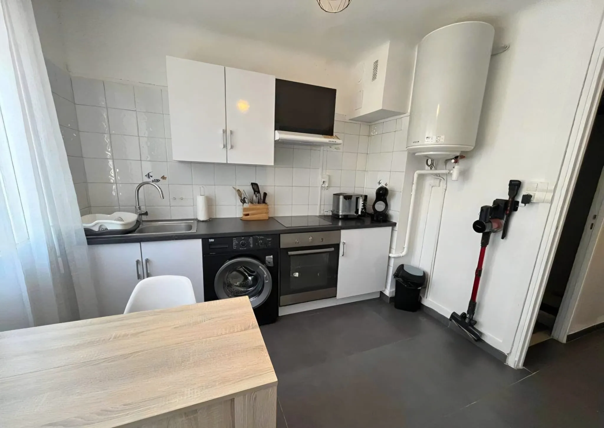 Appartement T1 à Port-de-Bouc en bon état, idéal investisseur ou premier achat 
