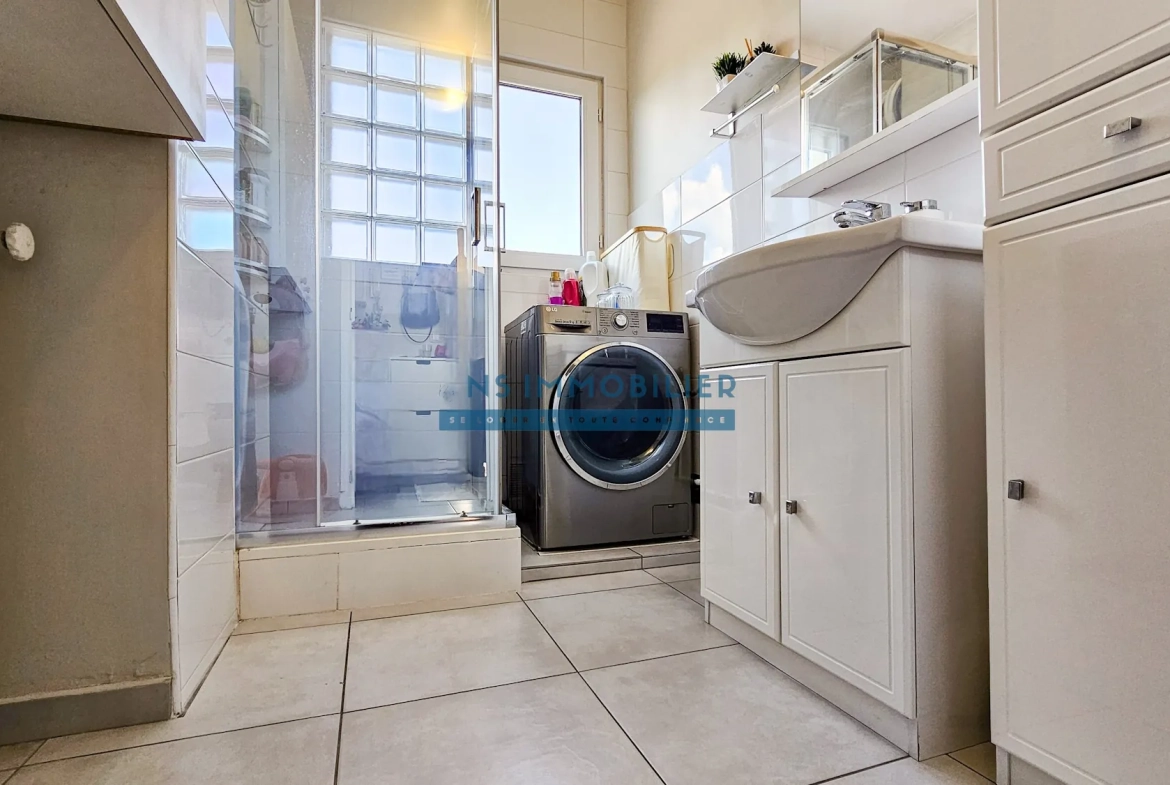 magnifique appartement F3 de 71m² avec loggia, cave et vue sur la Tour Eiffel à Argenteuil 