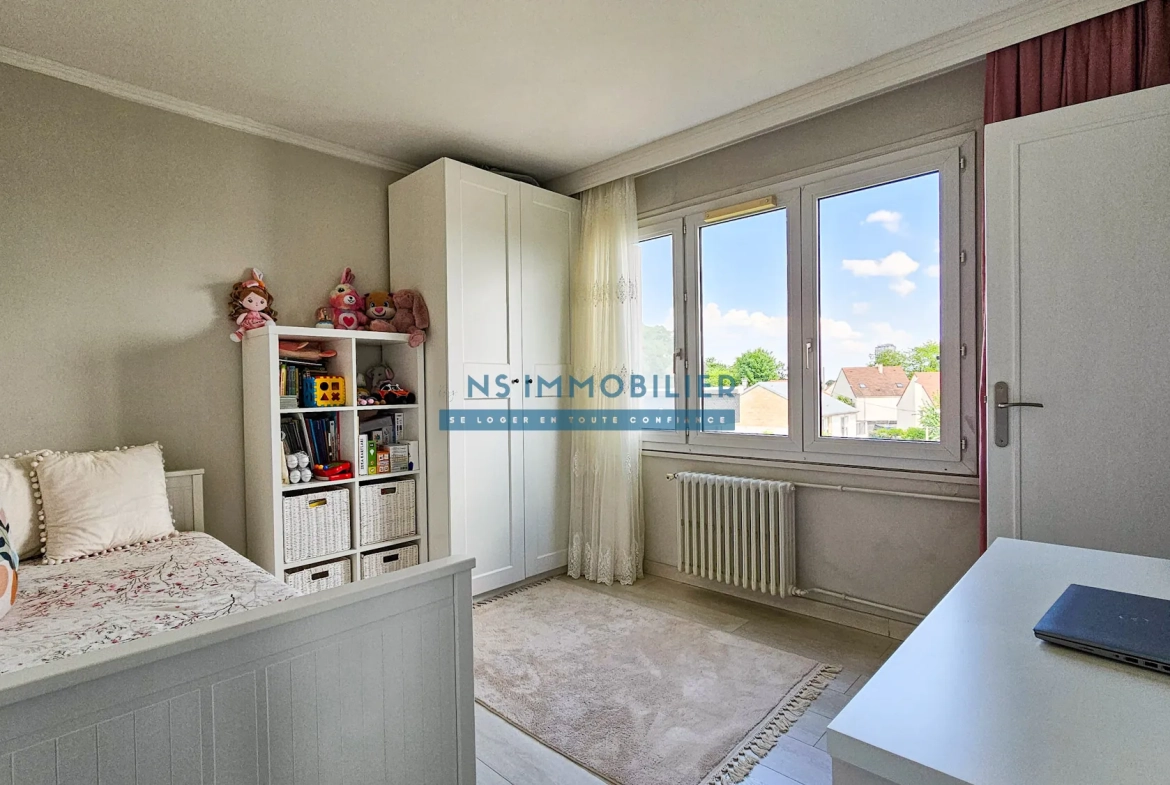 magnifique appartement F3 de 71m² avec loggia, cave et vue sur la Tour Eiffel à Argenteuil 