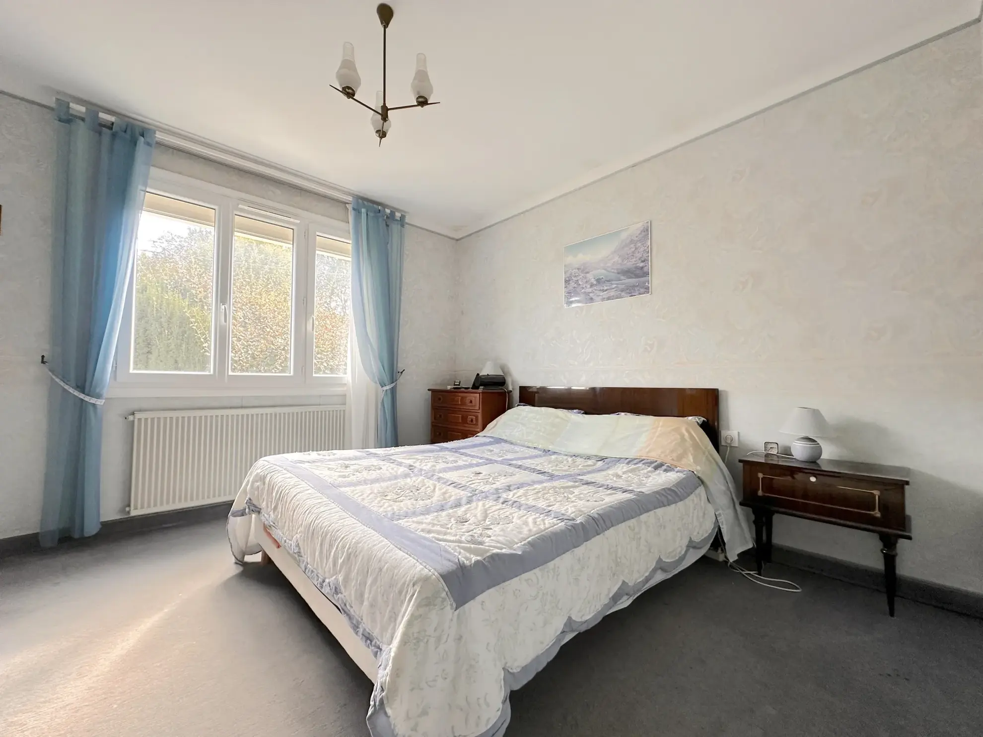 Maison à vendre à Vallet avec 4 chambres et rénovation récente 