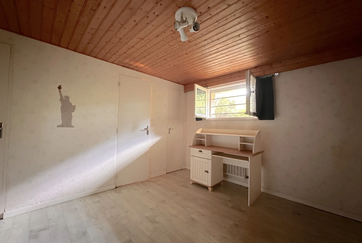 Maison à vendre à Vallet avec 4 chambres et rénovation récente 