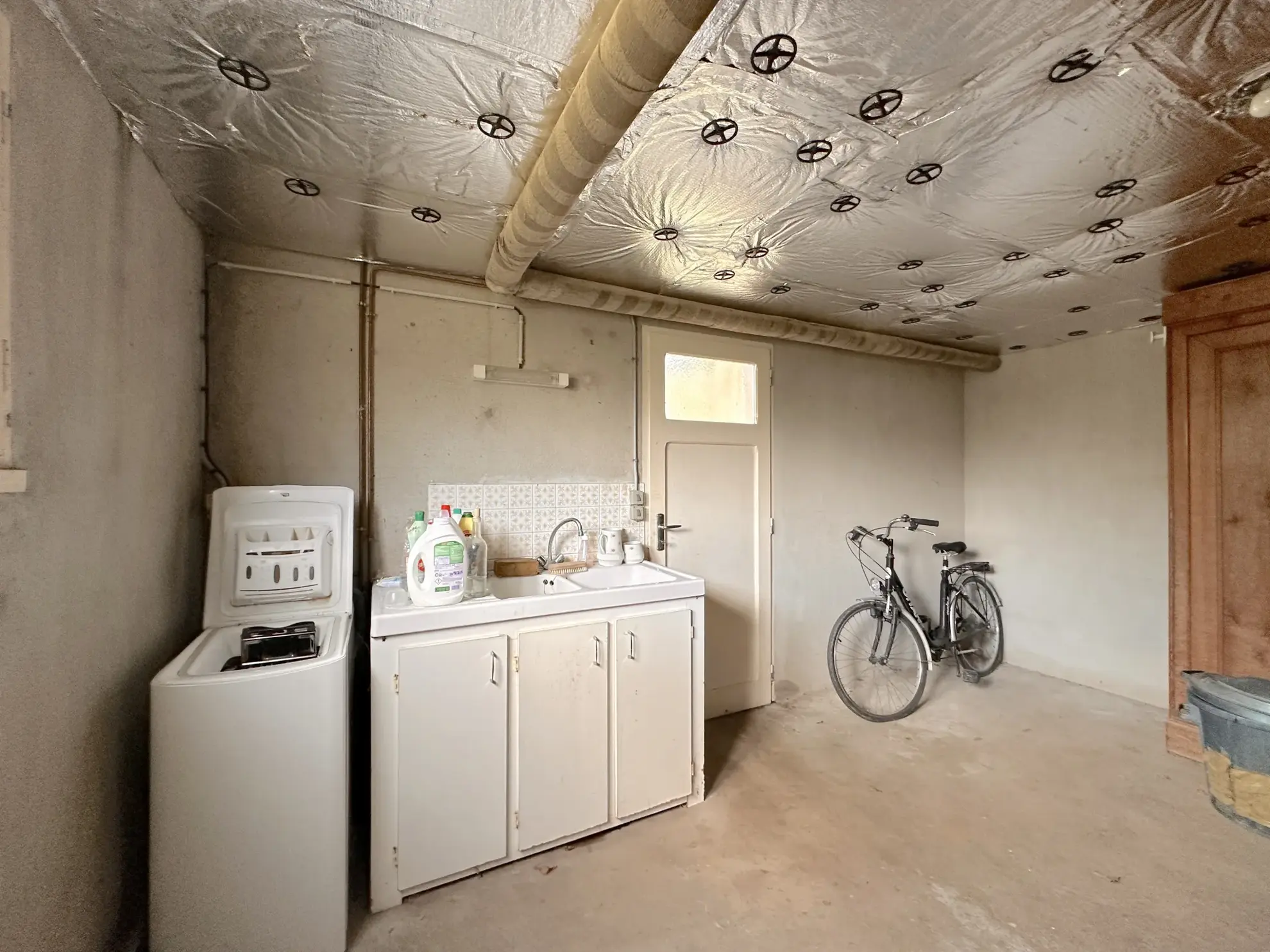 Maison à vendre à Vallet avec 4 chambres et rénovation récente 
