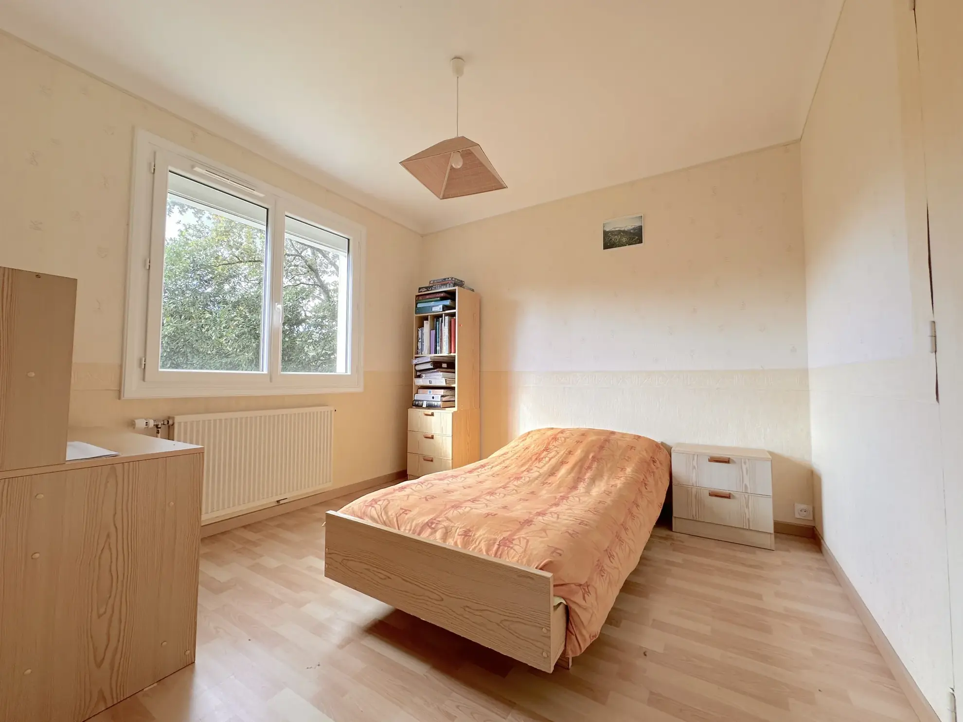 Maison à vendre à Vallet avec 4 chambres et rénovation récente 
