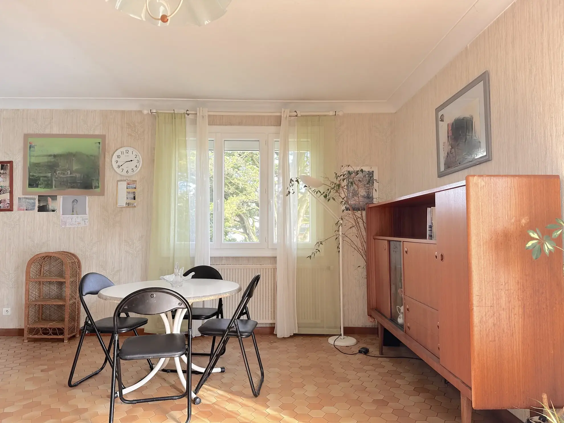 Maison à vendre à Vallet avec 4 chambres et rénovation récente 