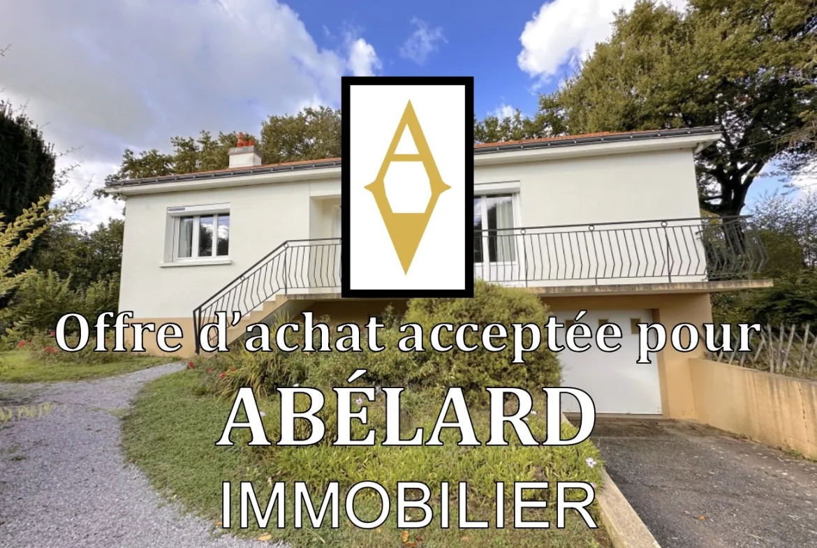 Maison à vendre à Vallet avec 4 chambres et rénovation récente 