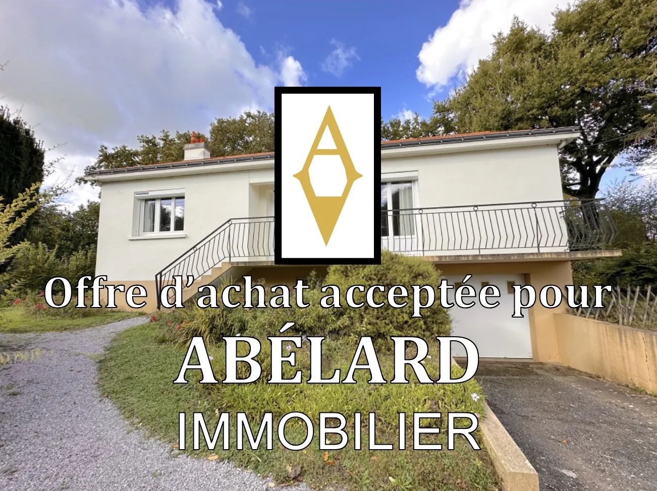 Maison à vendre à Vallet avec 4 chambres et rénovation récente 